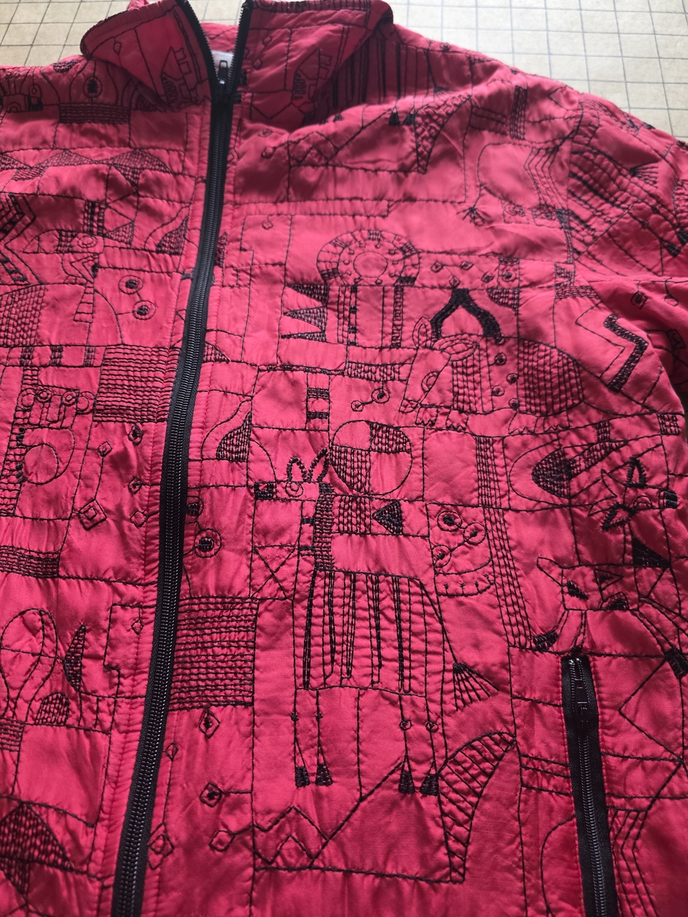 Chico’s 100% Silk Embroidered Abstract Jacket L Gallery Piece, Lightweight - Picture 10 of 12